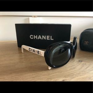 Chanel Sunglasses Black & White Branded